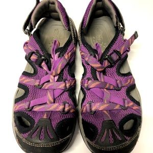 Ahnu women’s water Sandles, size 7